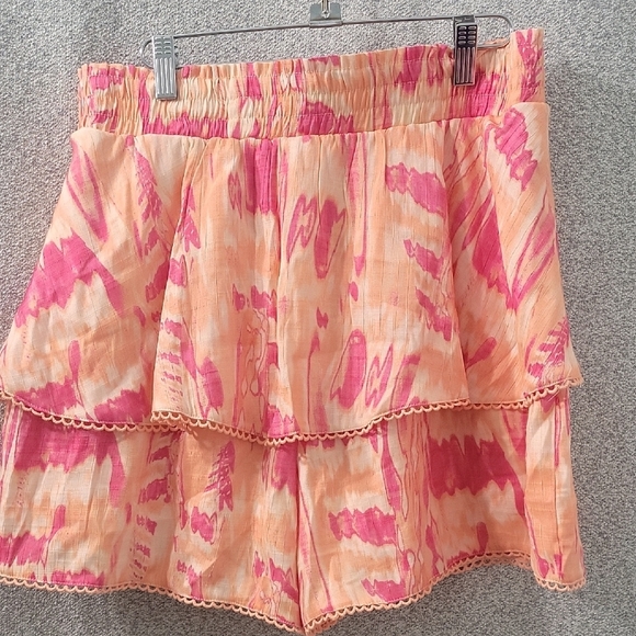 Nicole Miller Pink and Orange Tiered Shorts Size L - Picture 3 of 8